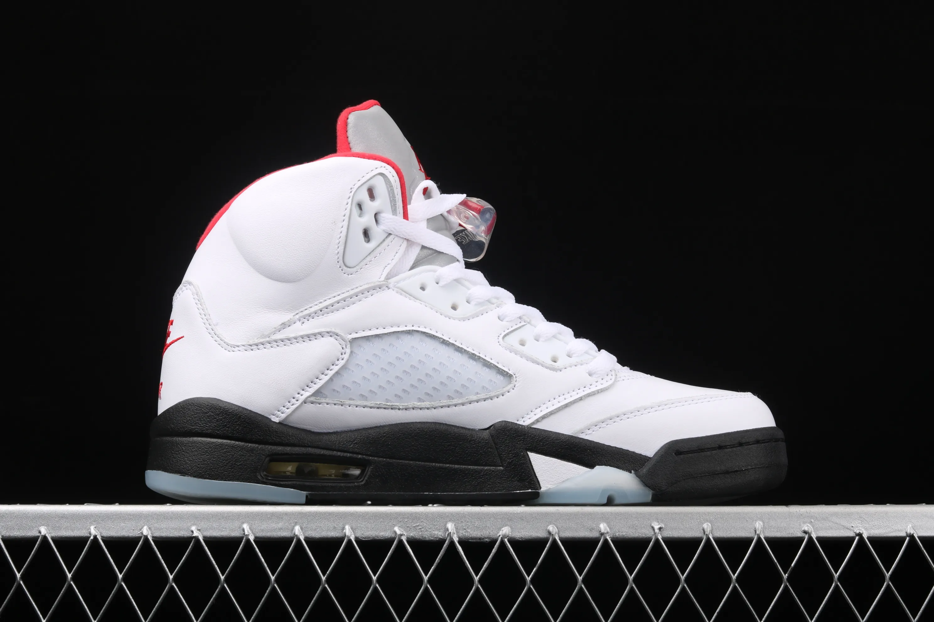 All Categories Air Jordan Jordan Series Basketball Shoes Air Jordan 5 Air Jordan 5 Fire Red AJ5 Joe 5 Rukawa Maple Fire Red Color DA1911-102